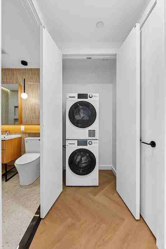 Fleet Pl #8C - Photo 7 of 20