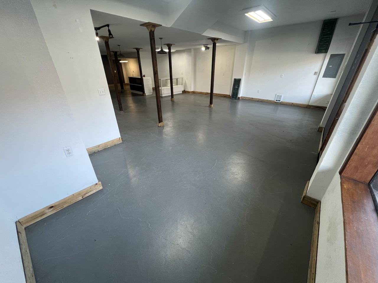 105 South Granite Avenue - 1Unit A #1 - Photo 3 of 13