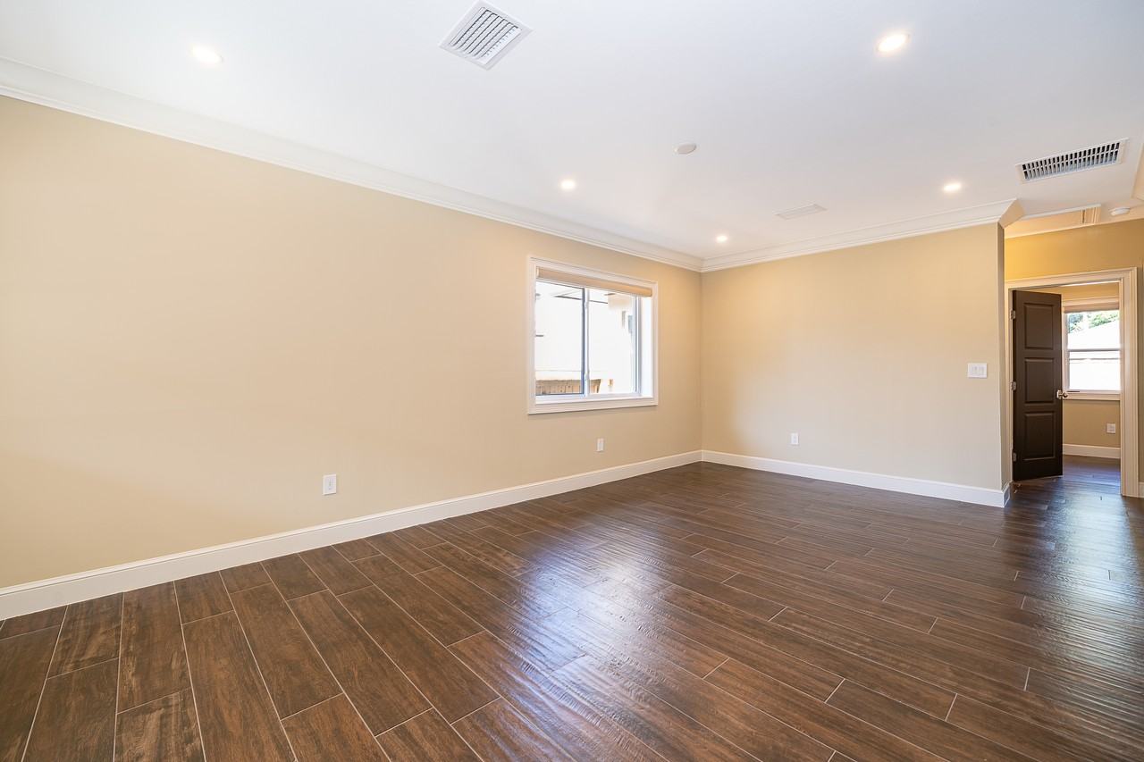 623 Florida St #1 - Photo 3 of 10