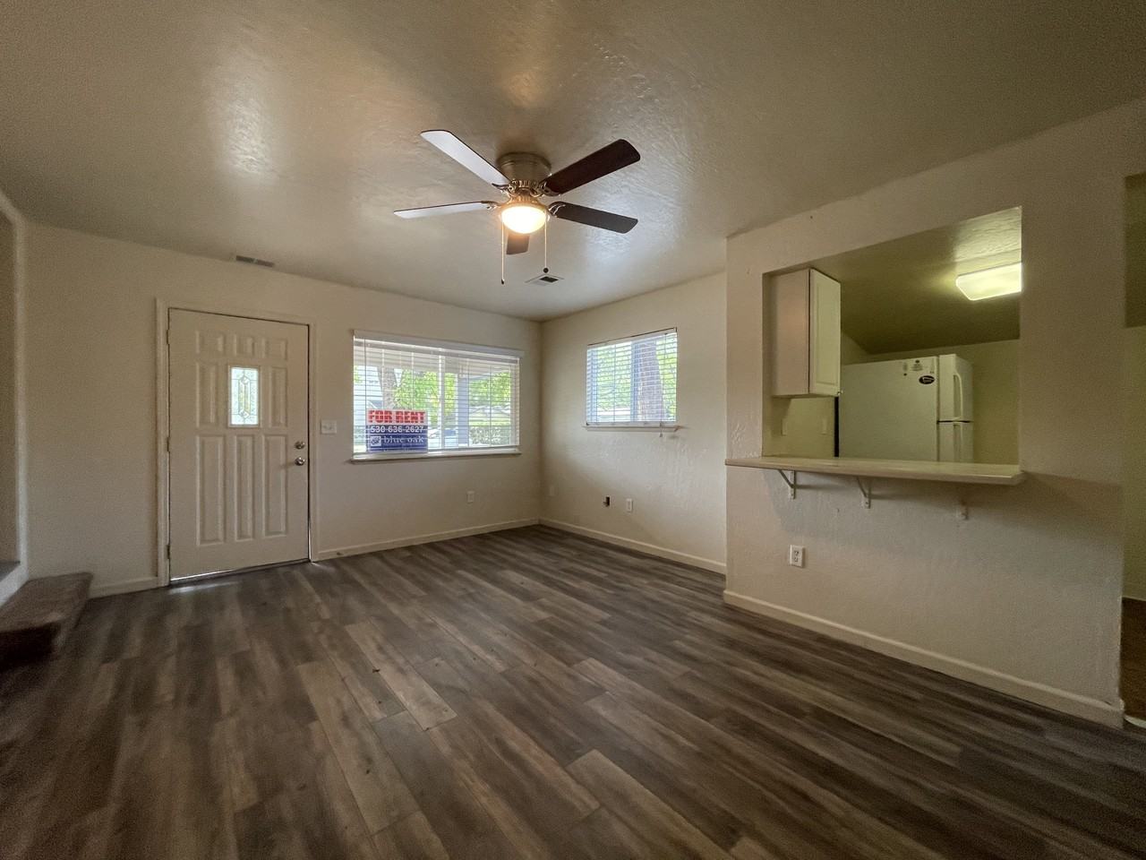 524 W 1st Ave #A - Photo 3 of 15