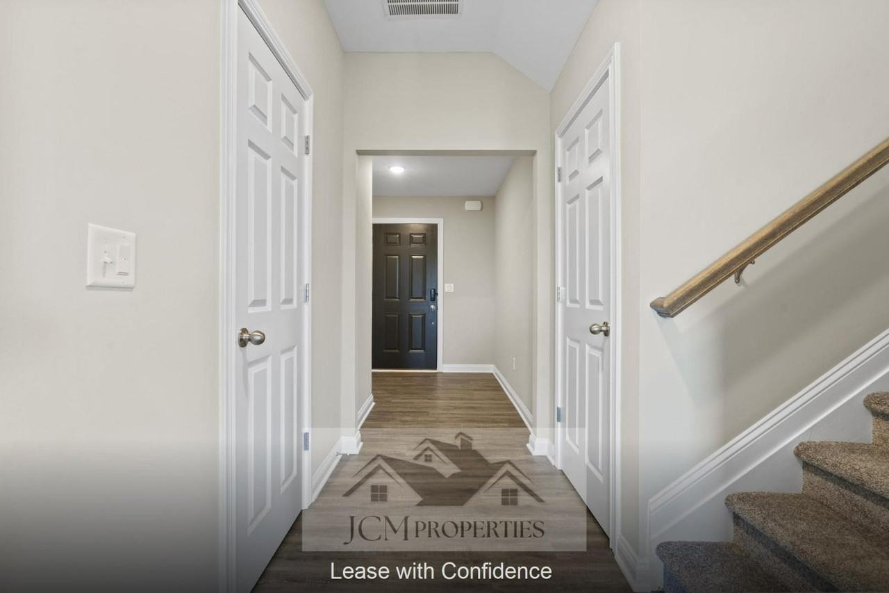 905 Camden Ct - Photo 7 of 11