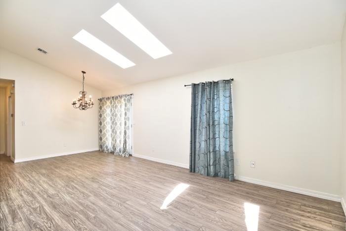 6105 S Vancouver Ave #1 - Photo 5 of 19