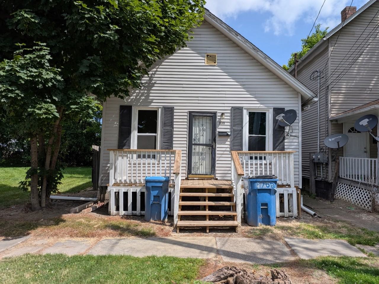 330 W 17th St - Photo 2 of 11