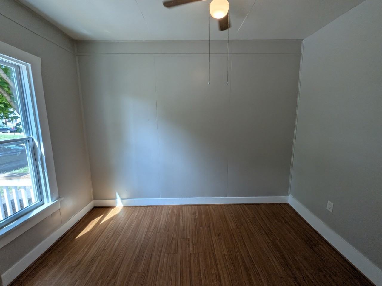 330 W 17th St - Photo 5 of 11