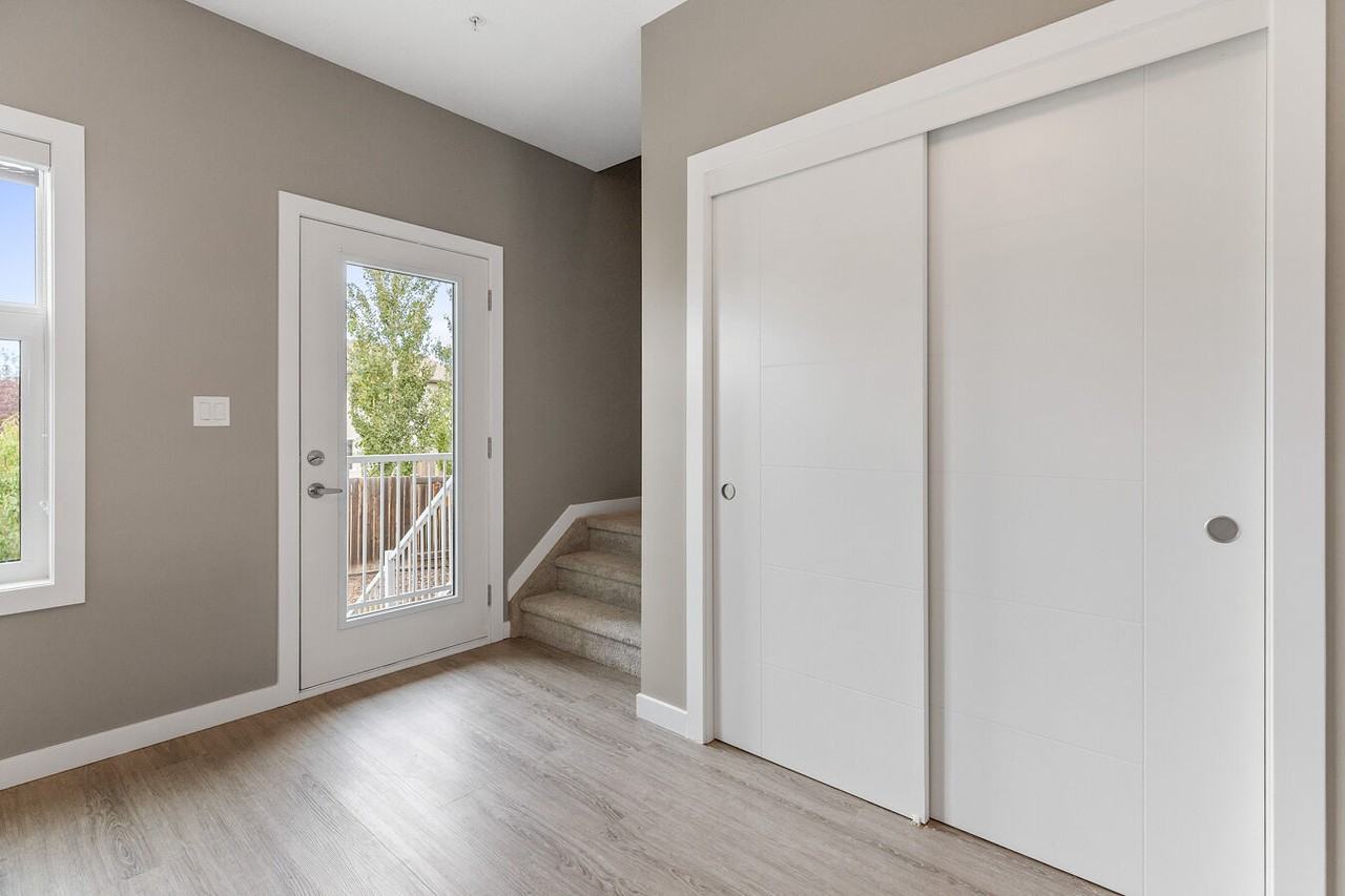 1631 Hammond Cres Nw #28 - Photo 5 of 30