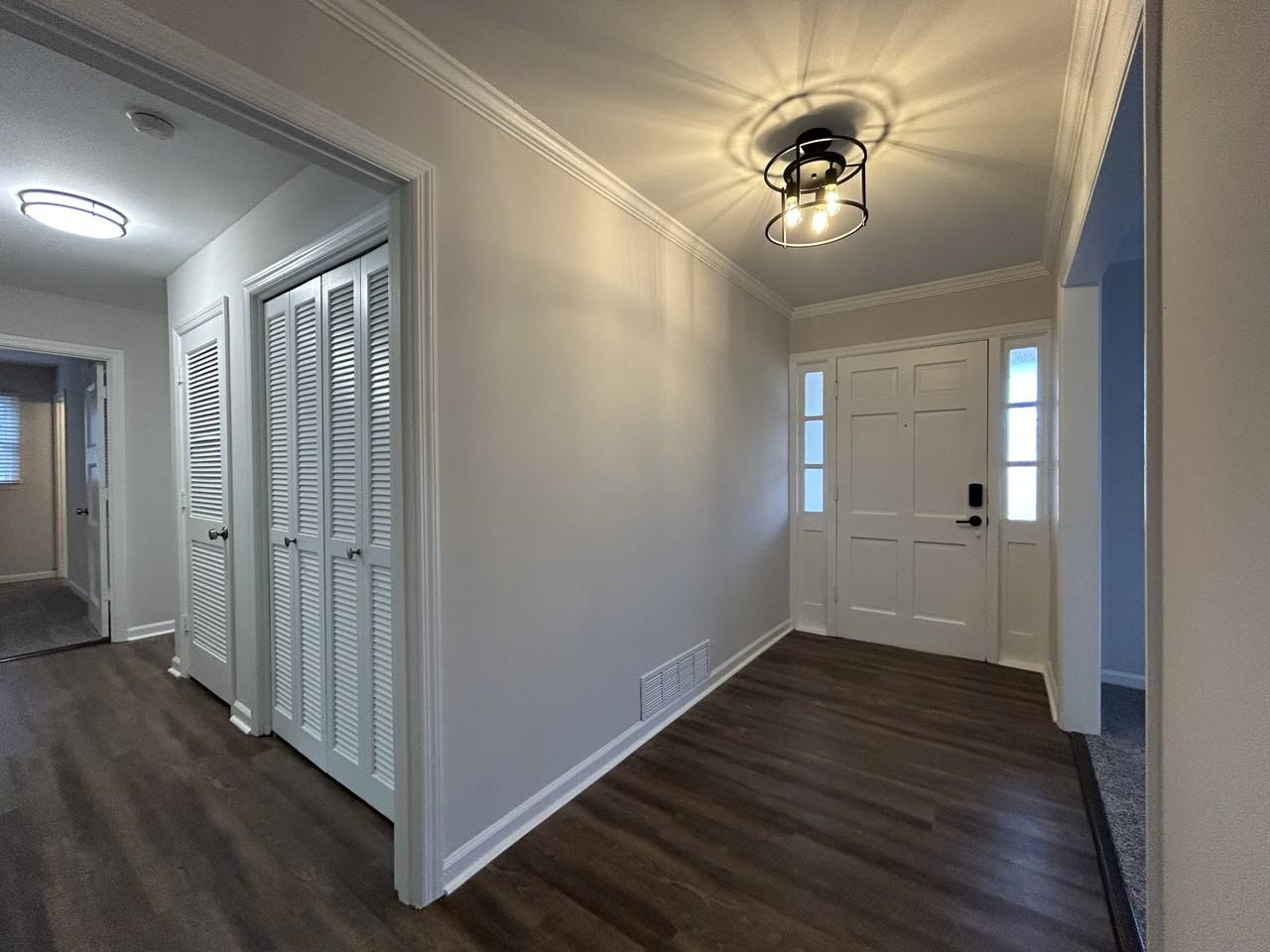 609 Windsor Rd #1 - Photo 3 of 29