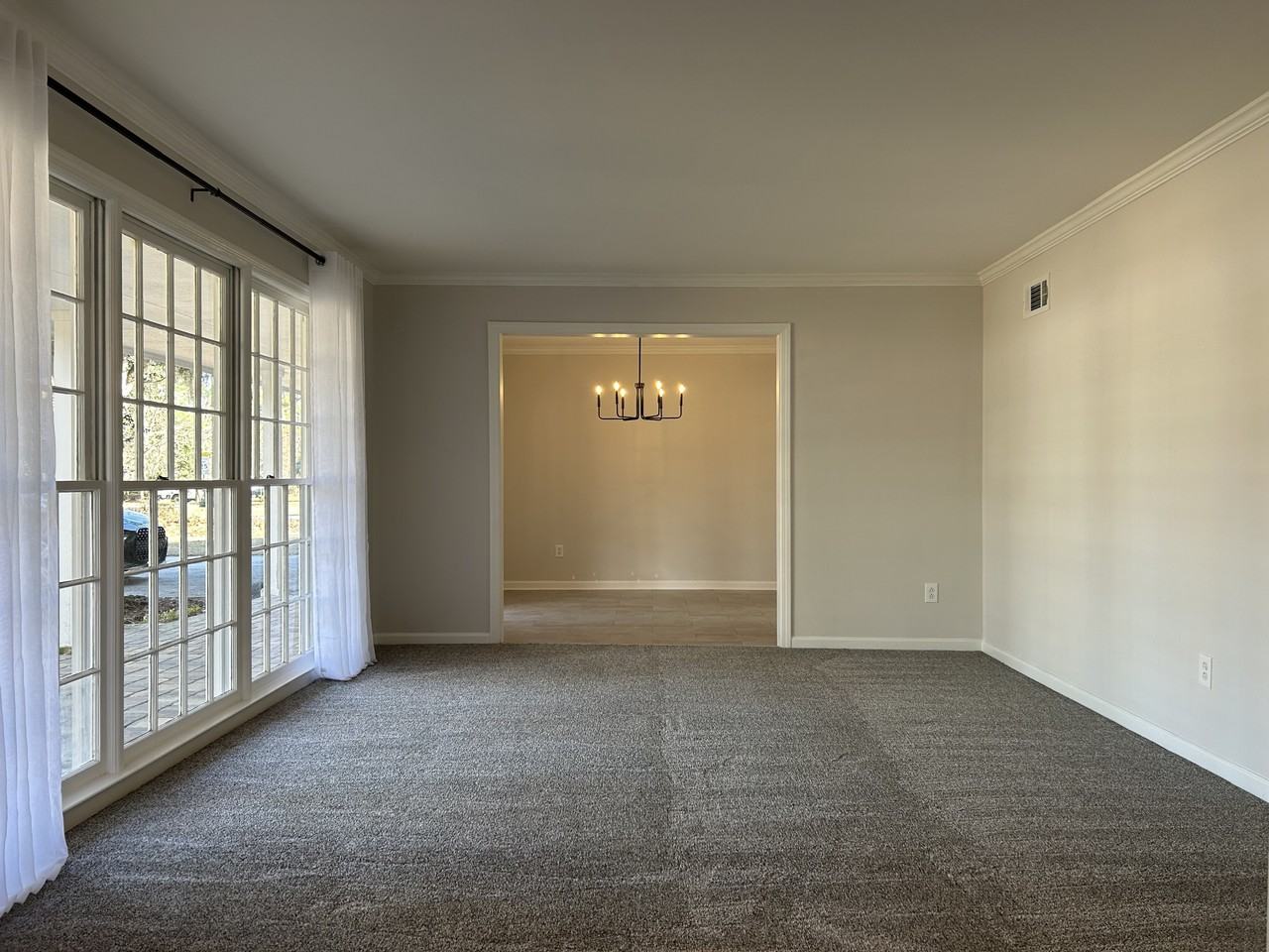 609 Windsor Rd #1 - Photo 4 of 29