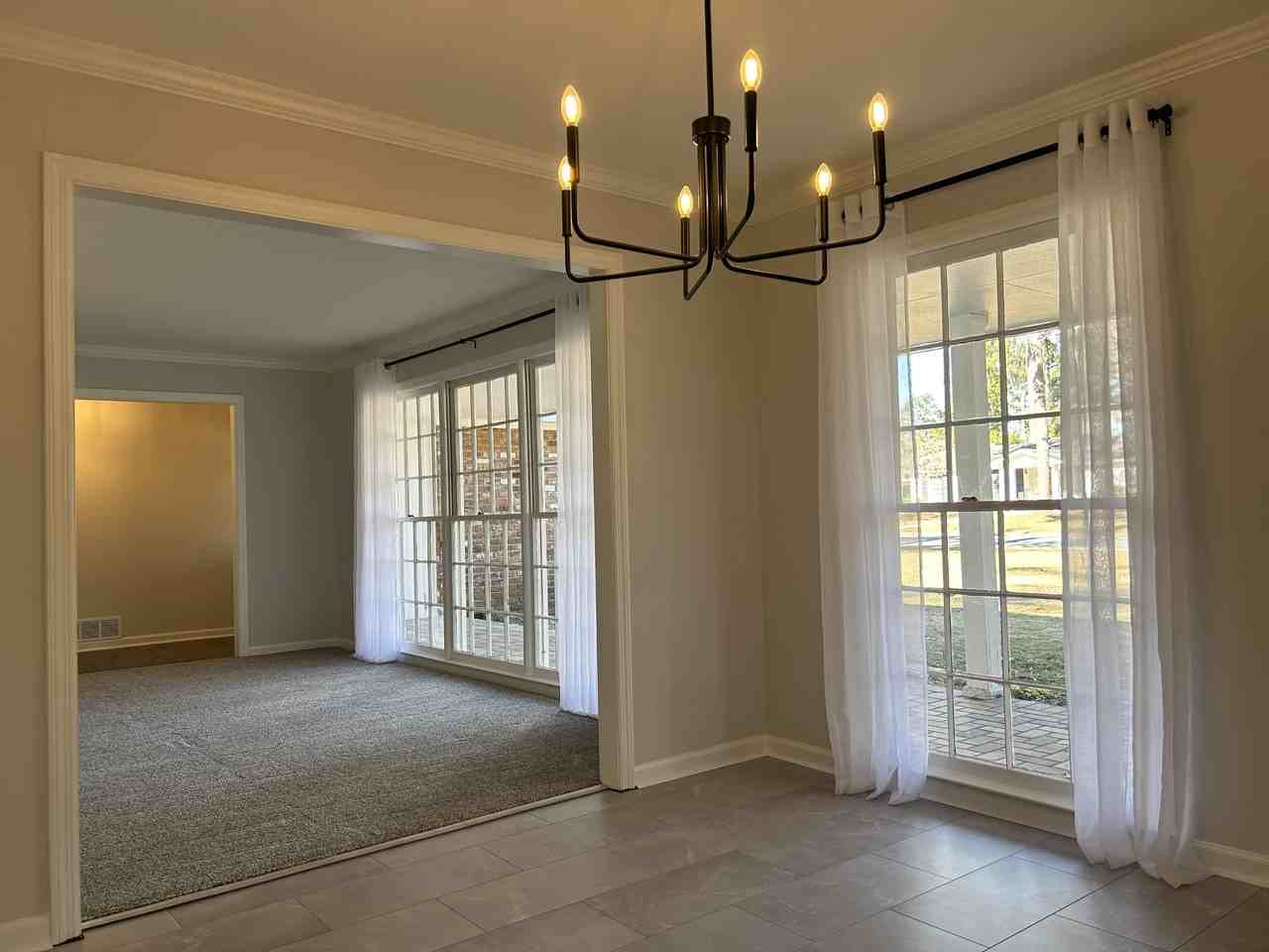 609 Windsor Rd #1 - Photo 5 of 29