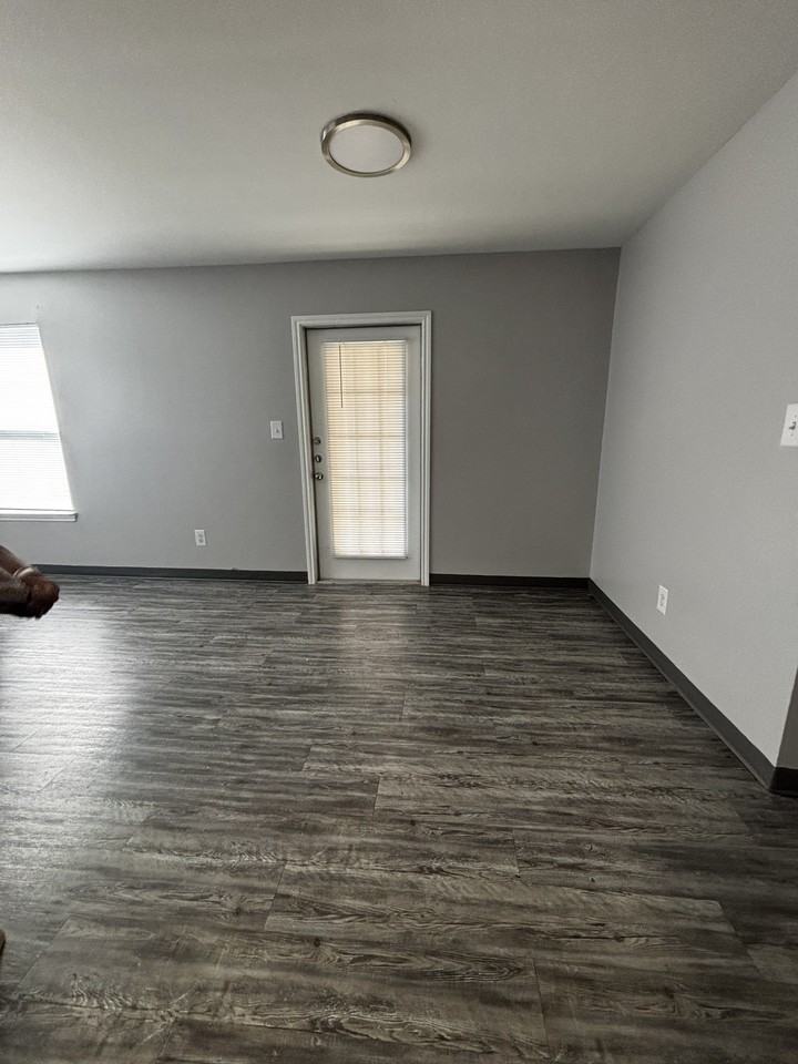 2601 Sarah Avenue-213 #213-60 - Photo 3 of 13