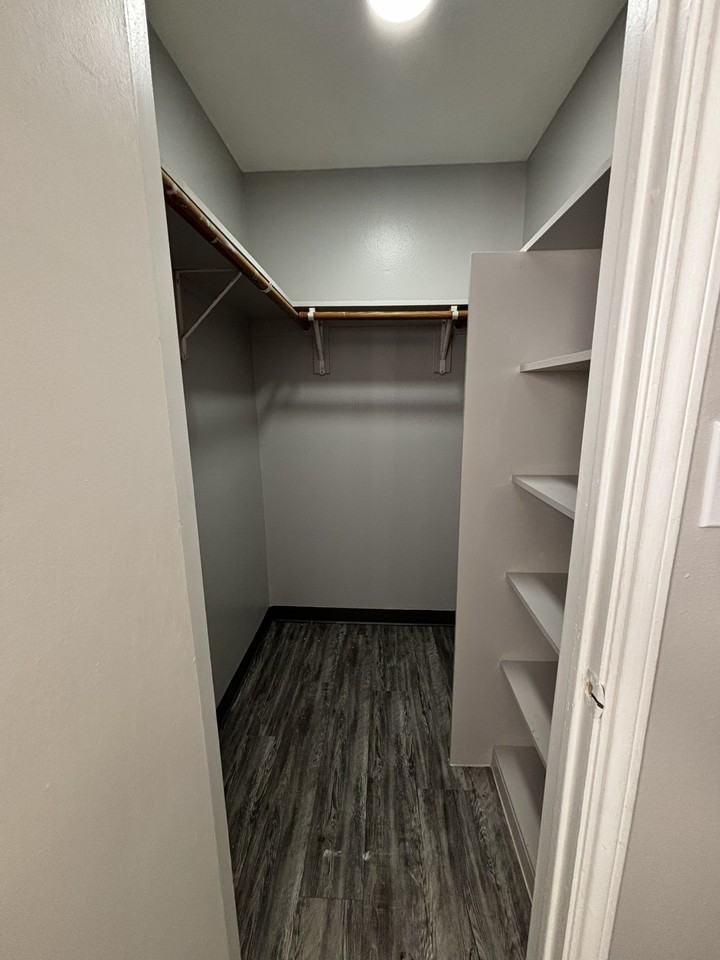 2601 Sarah Avenue-213 #213-60 - Photo 6 of 13