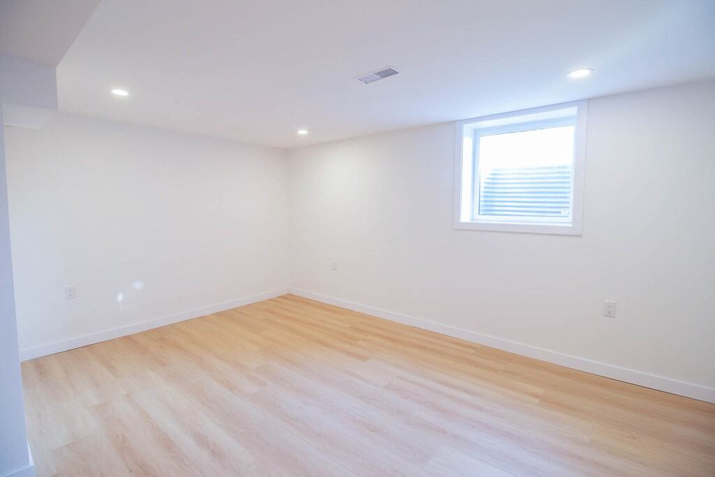 58 Churchill Ave - Photo 2 of 14