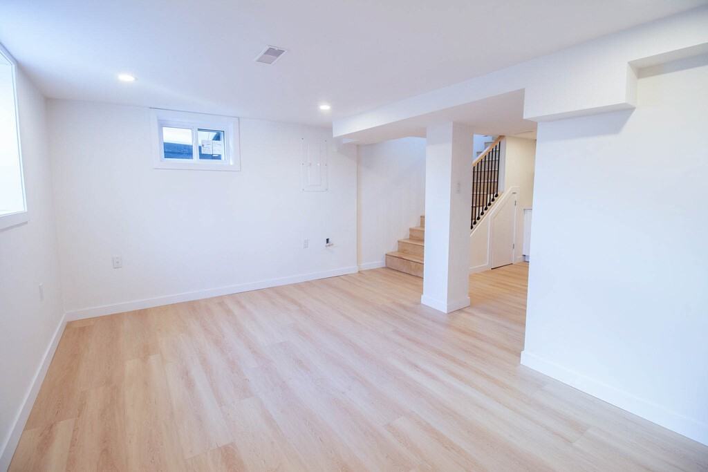 58 Churchill Ave - Photo 3 of 14