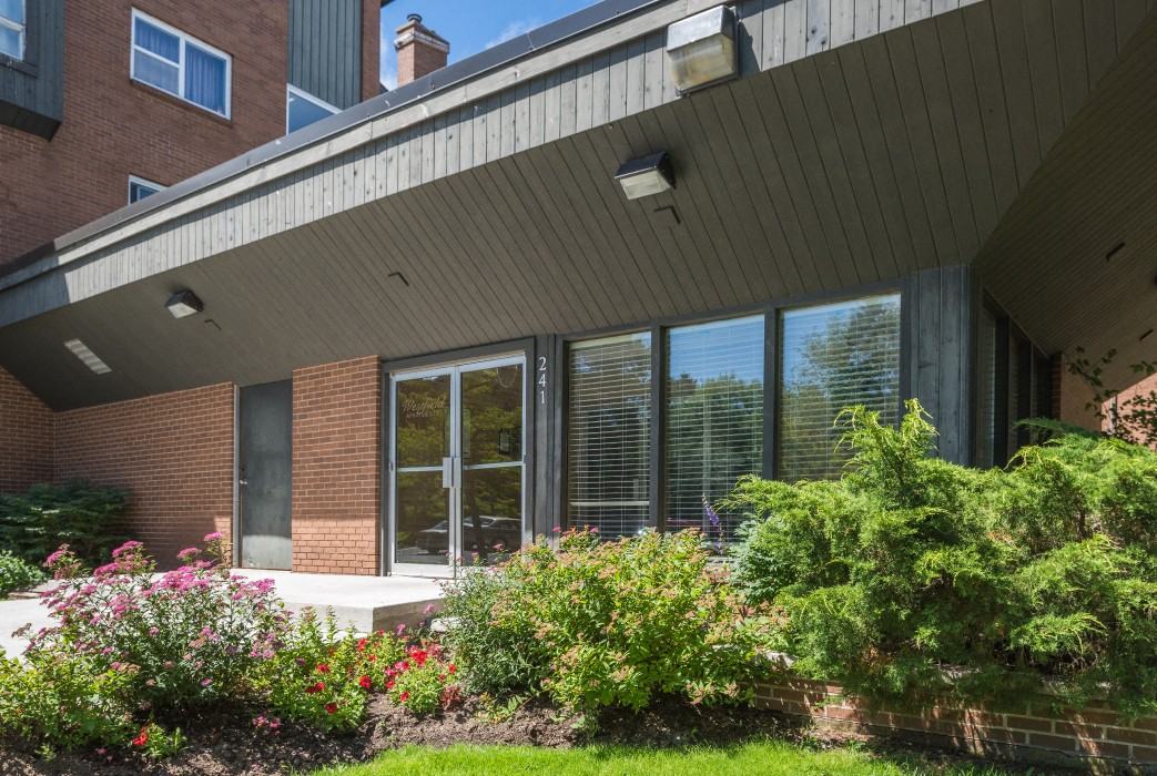 85 Westgrove - Photo 2 of 15
