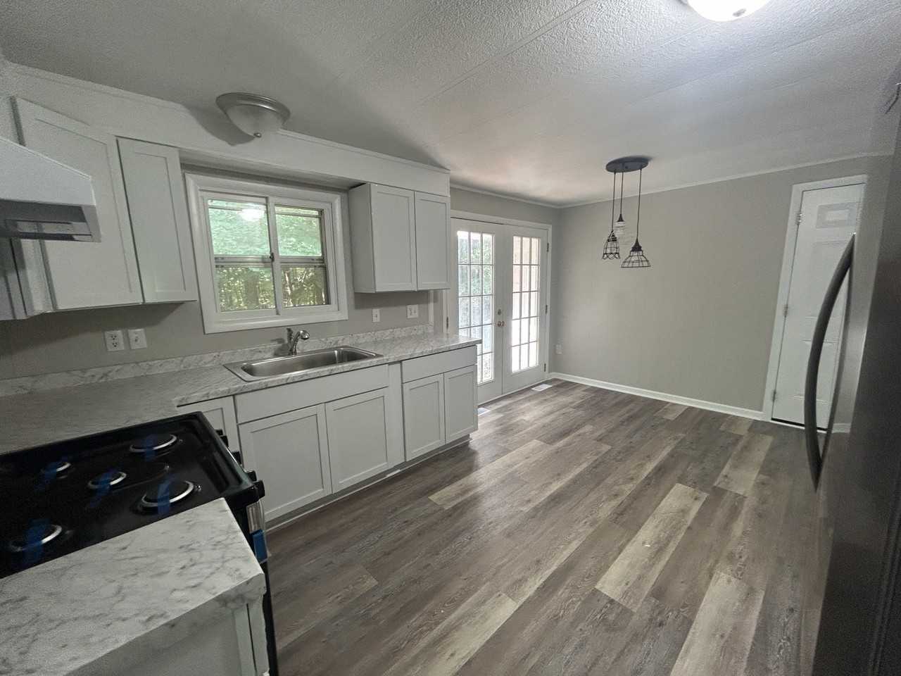 385 N Lakeshore Dr #1 - Photo 4 of 10