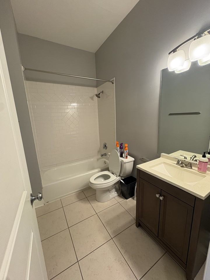 4218 South King Drive2N #1 - Photo 5 of 15