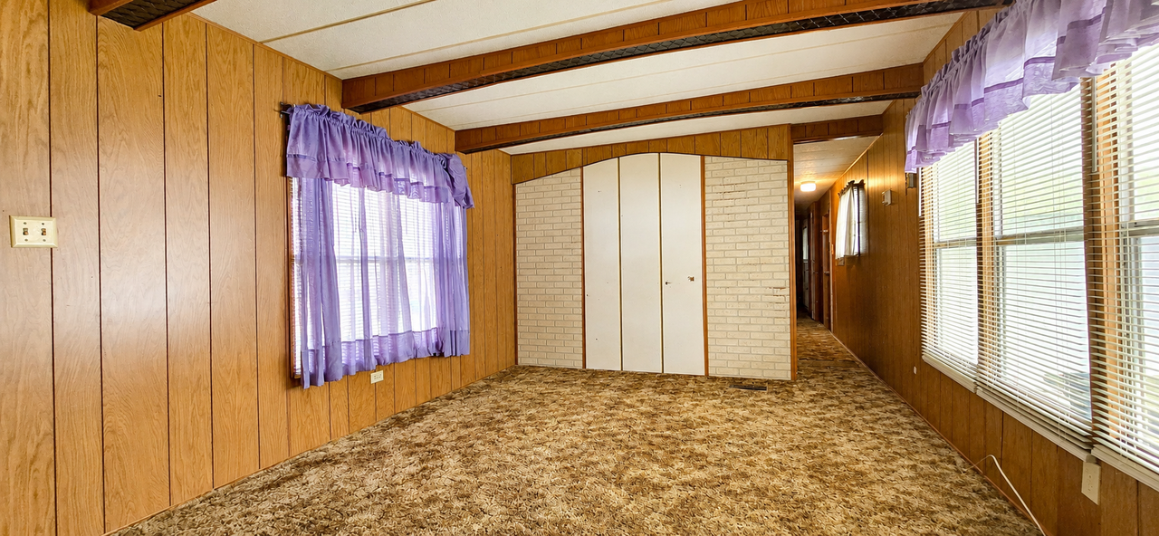 355 Caloosa Ct #1 - Photo 4 of 10