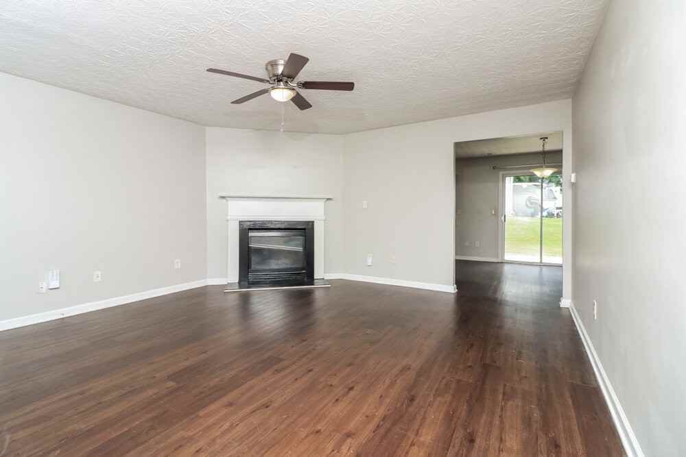271 Springbottom Ct - Photo 5 of 17