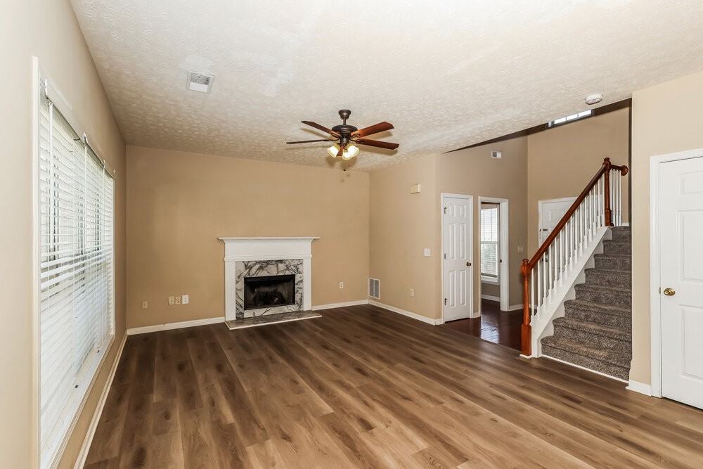 426 Baldwin Ct - Photo 4 of 17