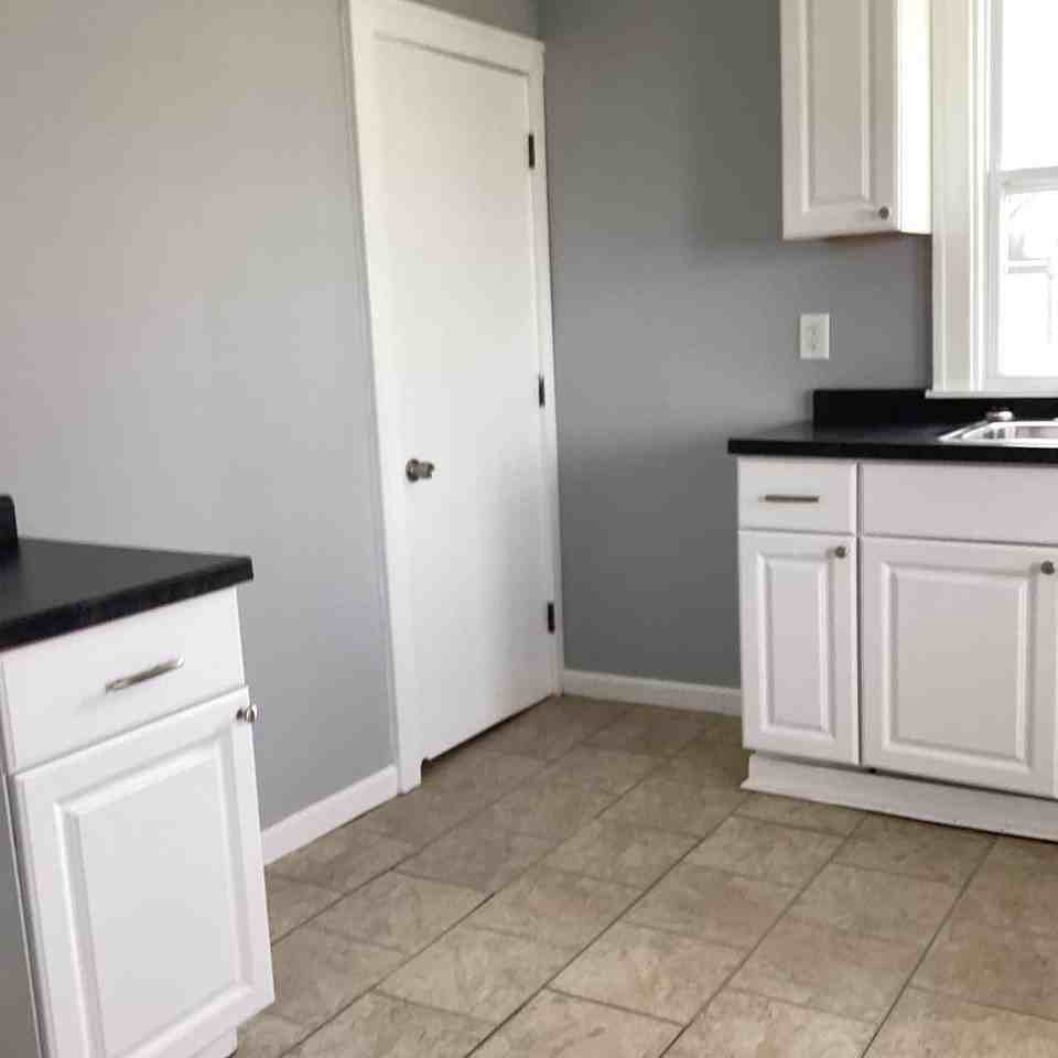 2025 Poplar St #1 - Photo 5 of 11
