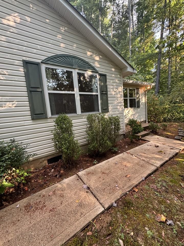 198 Valley St #B - Photo 2 of 13