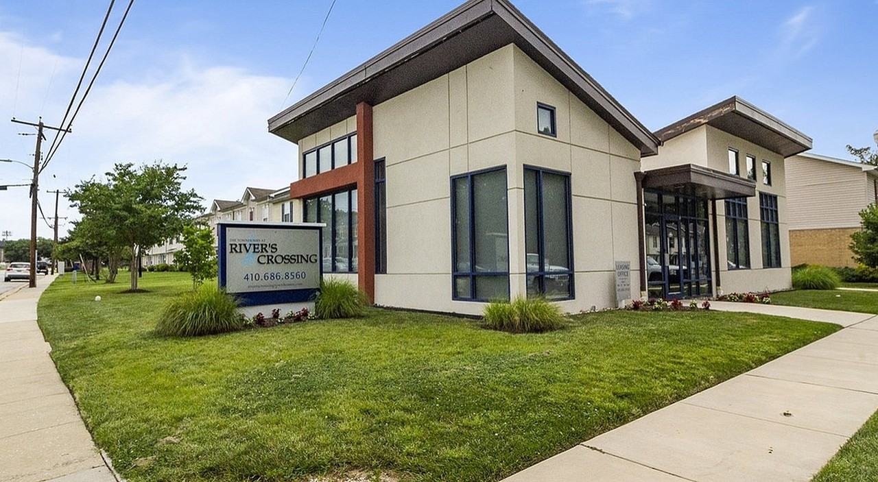 The Townhomes at River Crossing - Photo 2 of 10
