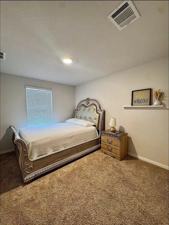 204 Brooklyn Dr - Photo 7 of 10