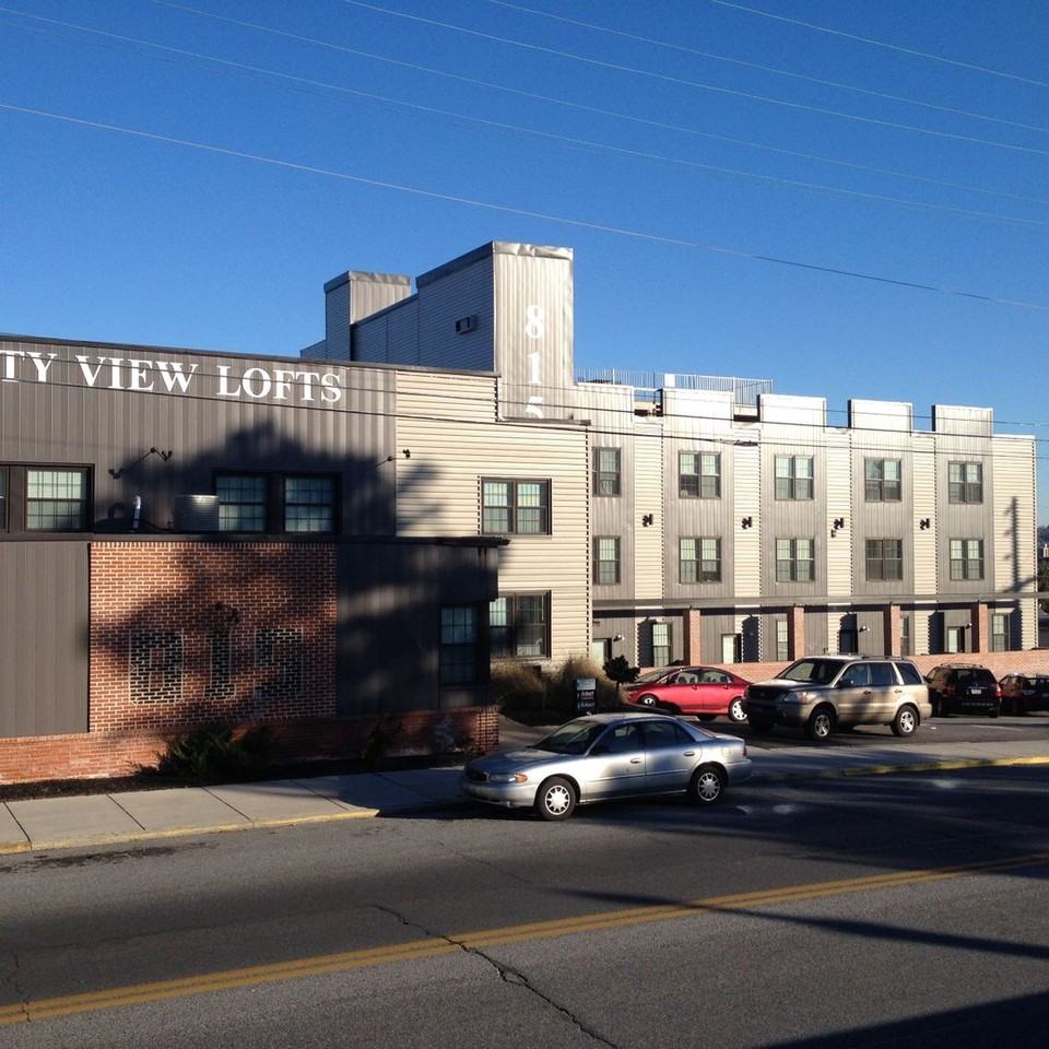 815 N. George St. - Photo 2 of 34