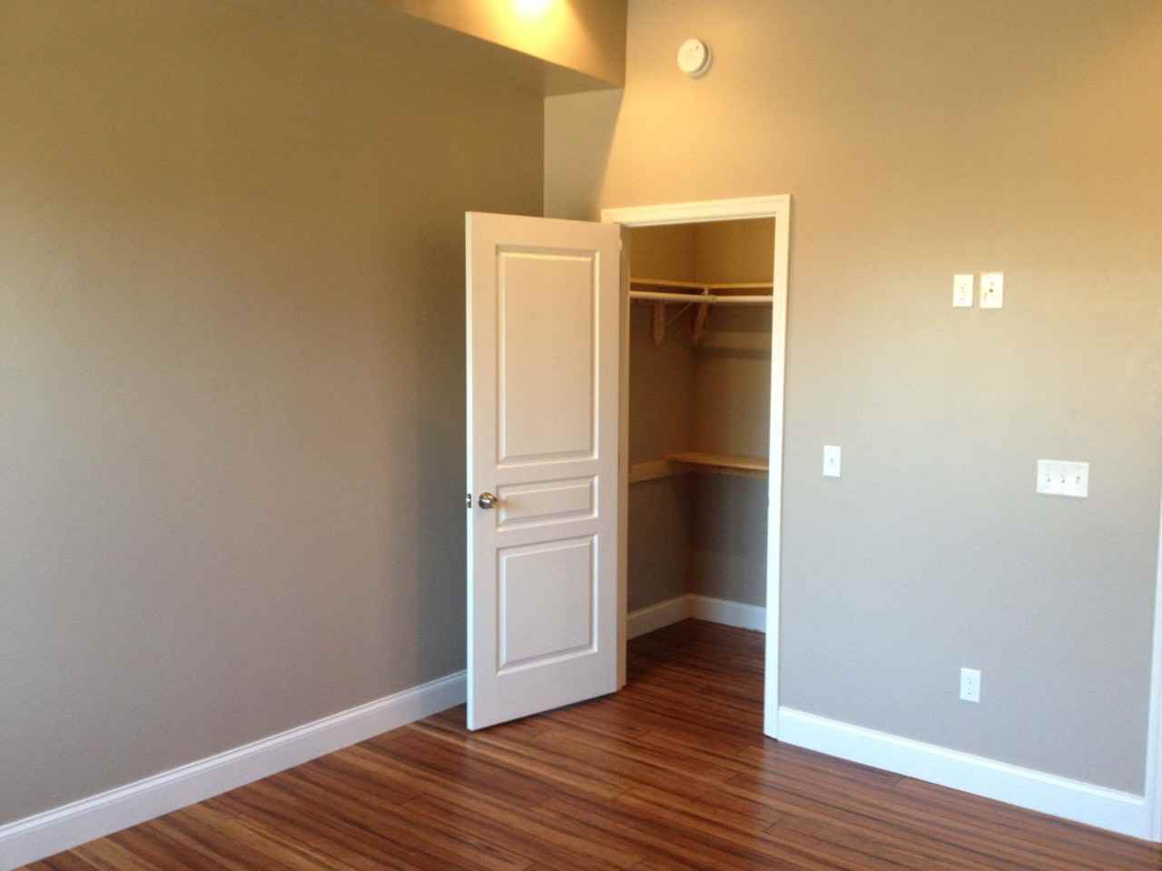815 N. George St. - Photo 7 of 34