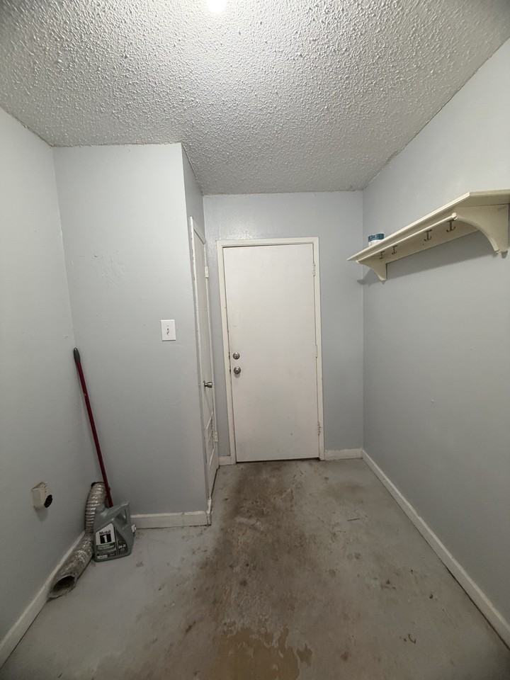 112 Cockerham St #A - Photo 6 of 10
