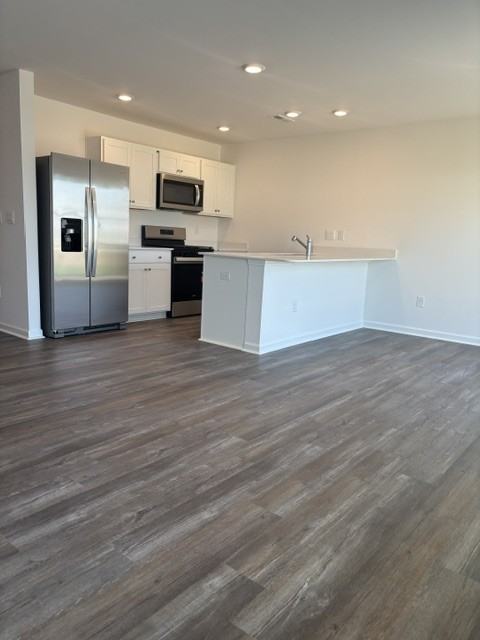 45 Sweet Meadow Rd #1 - Photo 3 of 18
