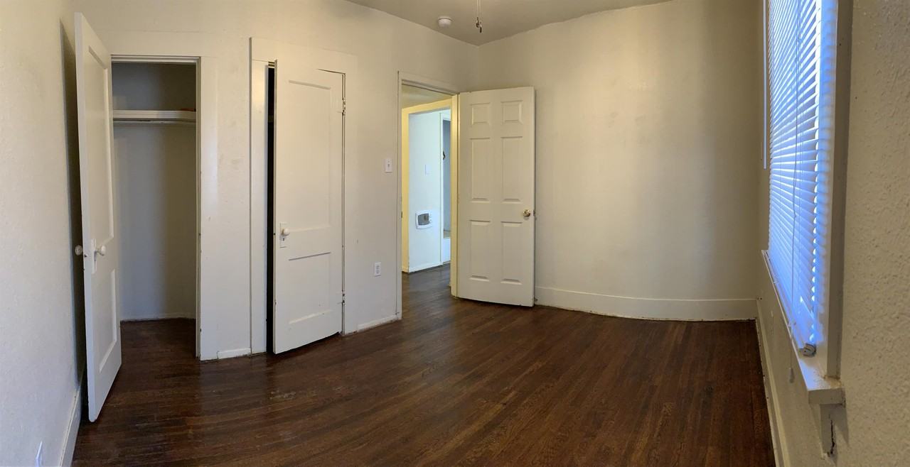 1102 Wallace St #1102 - Photo 5 of 8