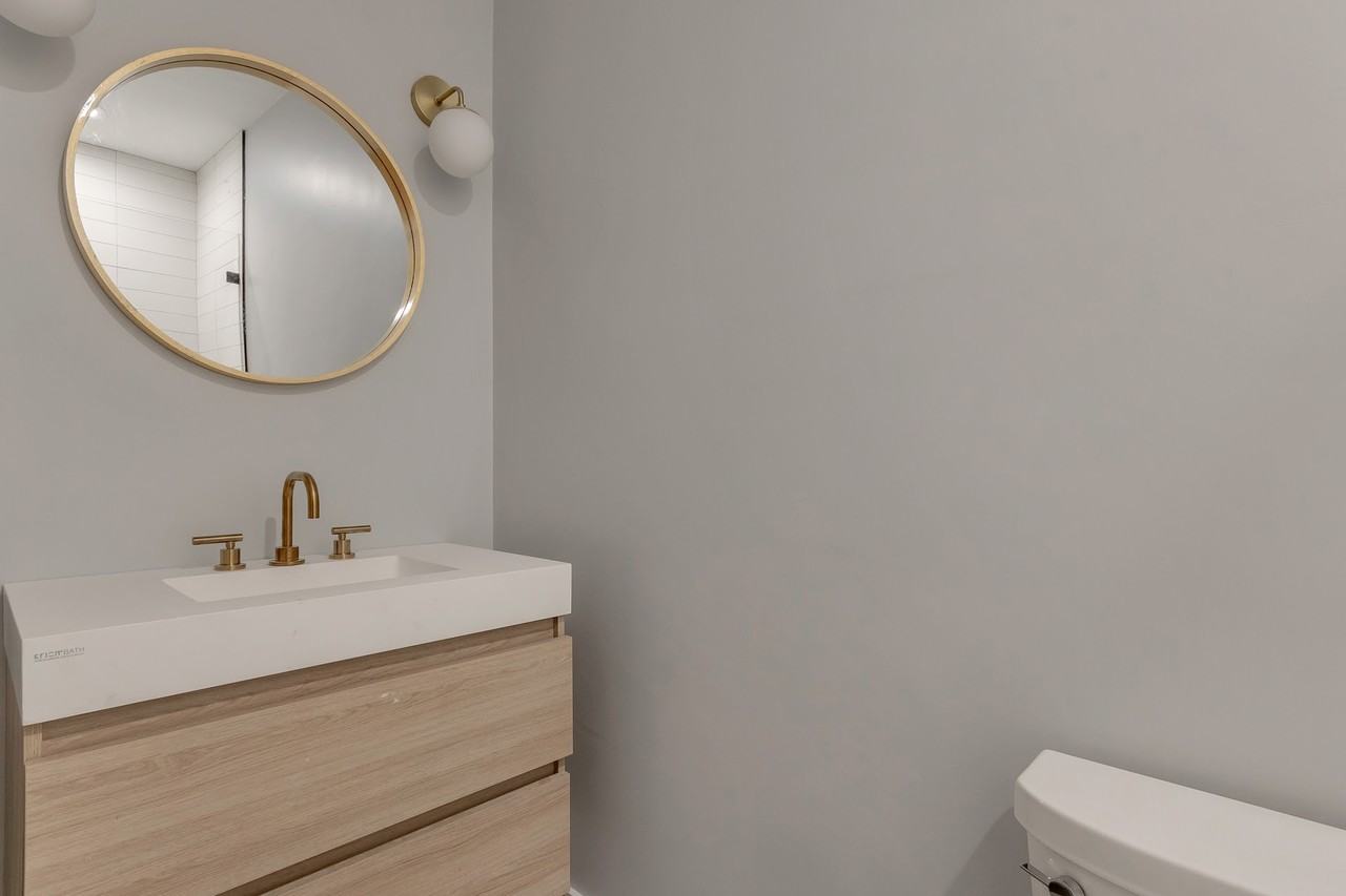148 W 9th St #3 - Photo 6 of 10