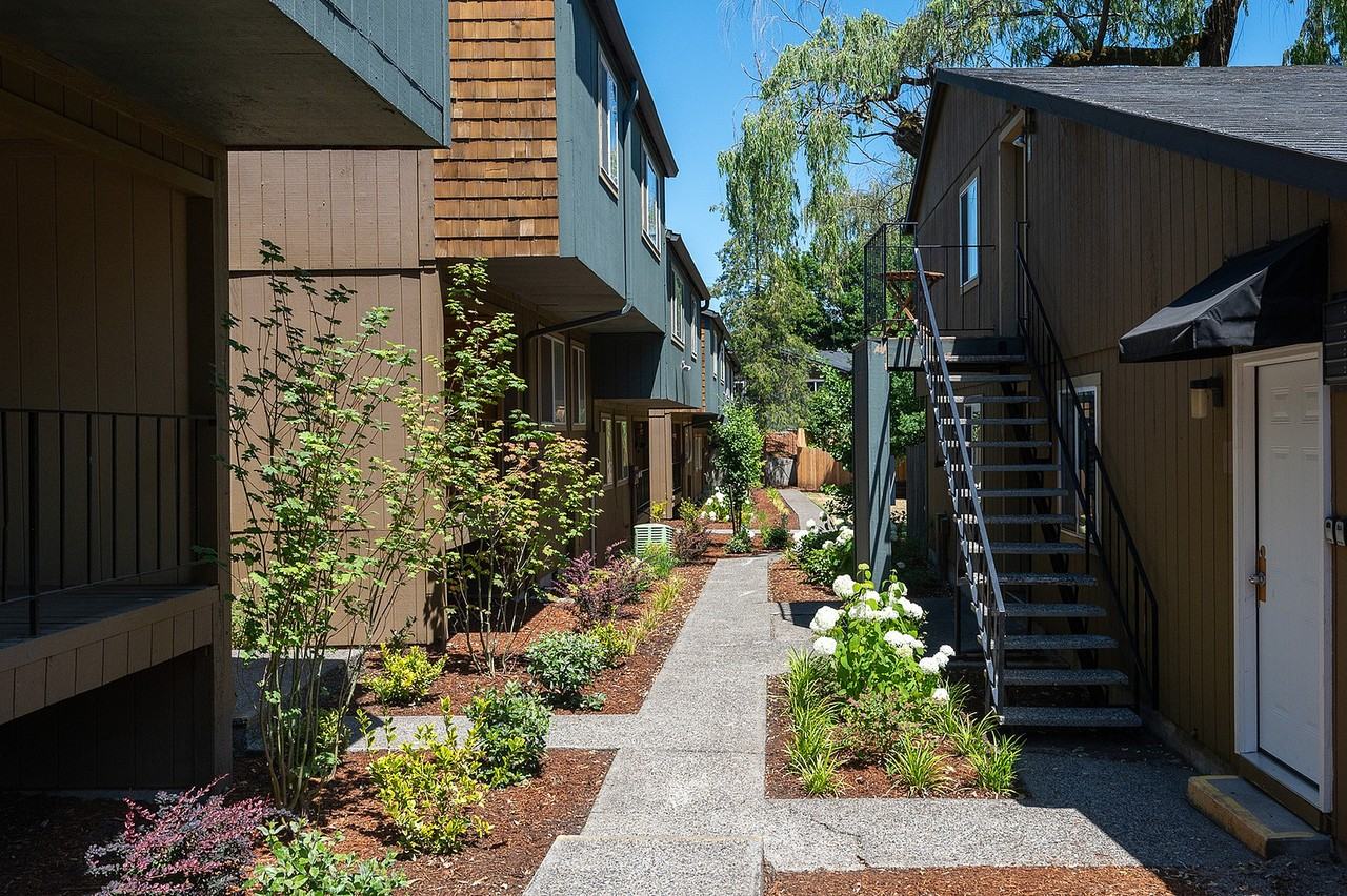 Shady Glen Apartments - Photo 7 of 22