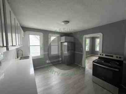 4144 Hyde Ave - Photo 7 of 13
