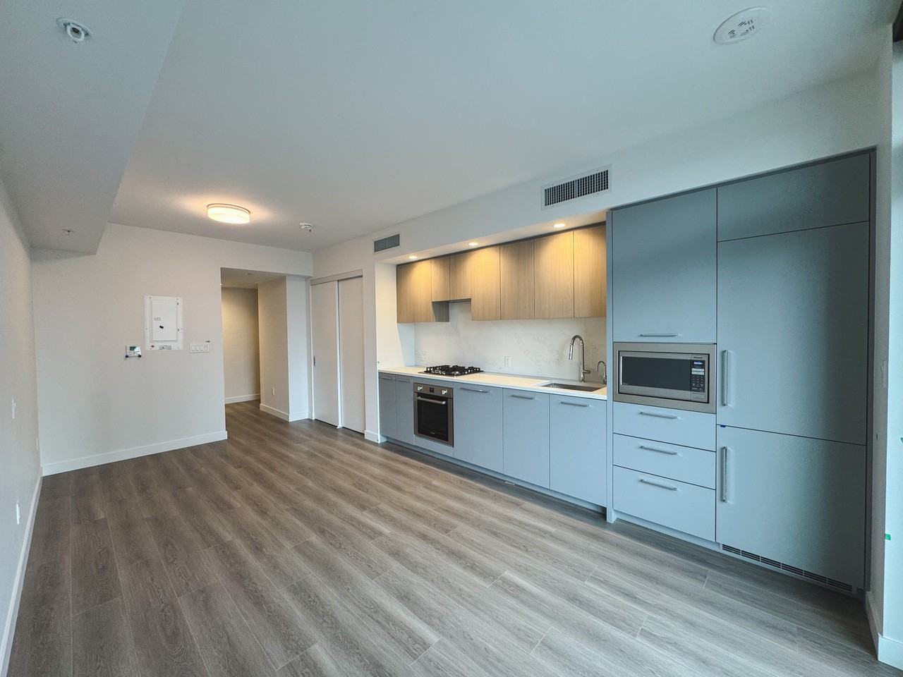 6608 Sussex Avenue #1006 - Photo 3 of 20
