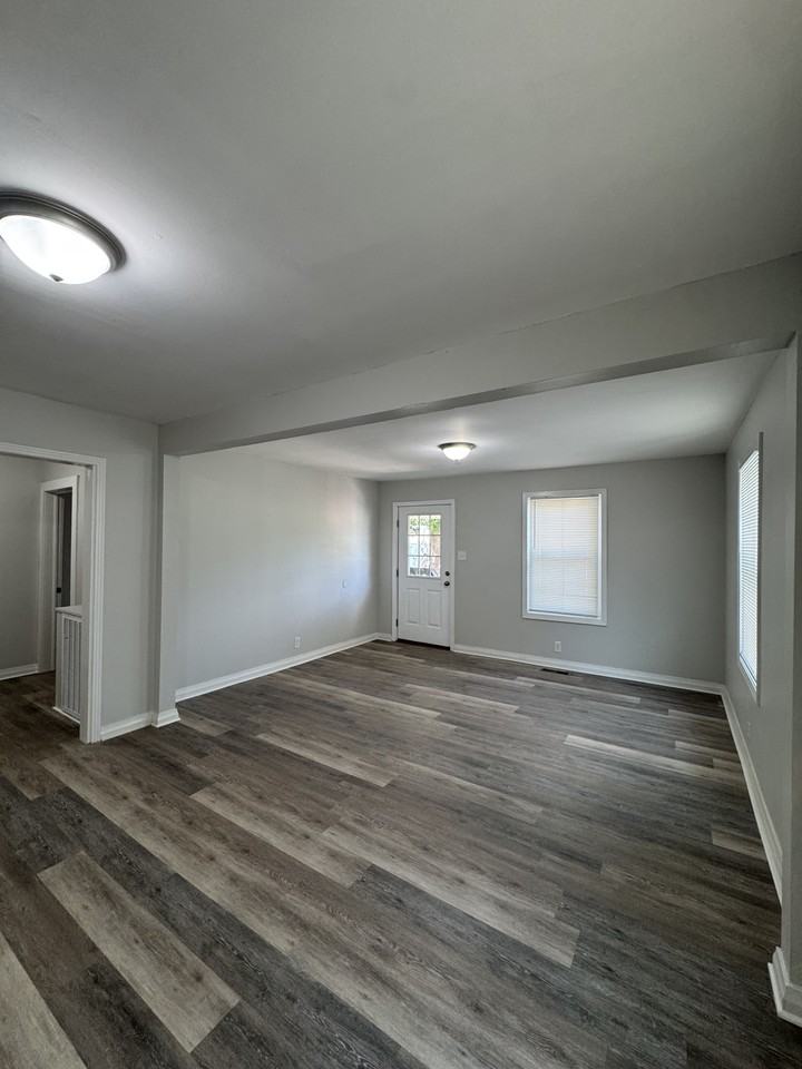 420 Bell Ave #1 - Photo 3 of 12