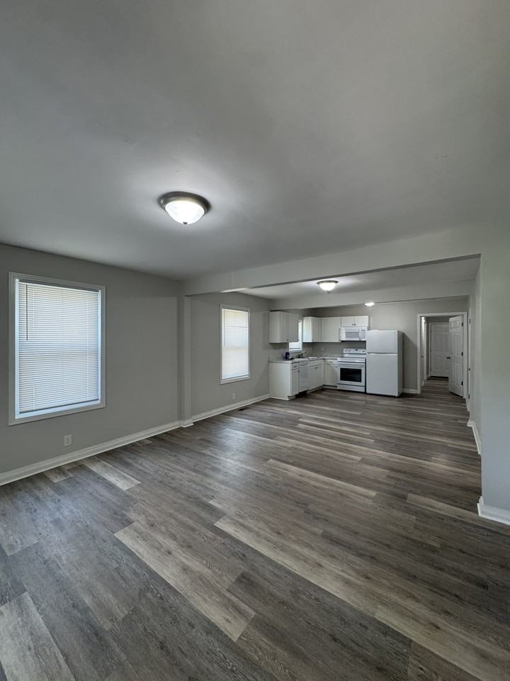 420 Bell Ave #1 - Photo 4 of 12