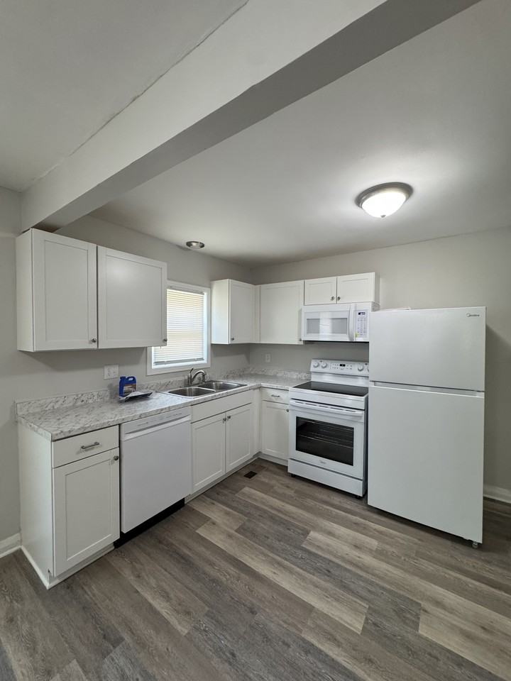 420 Bell Ave #1 - Photo 5 of 12