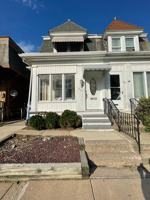featured image of 223 Raymond St #1