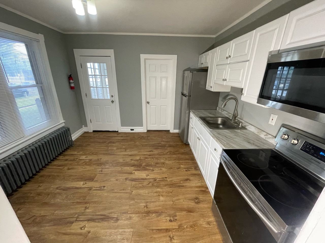 223 Raymond St #1 - Photo 7 of 11