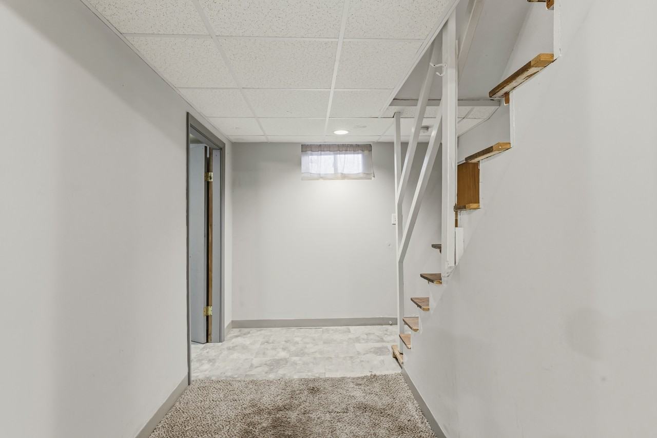 1364 Trapelo Rd #1 - Photo 7 of 17