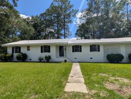 featured image of 112 Alexander Ave #1
