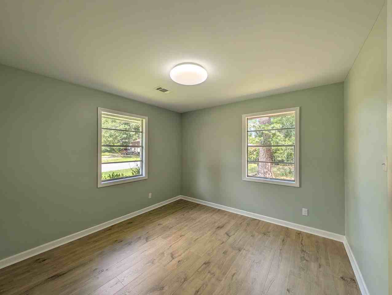 112 Alexander Ave #1 - Photo 2 of 32
