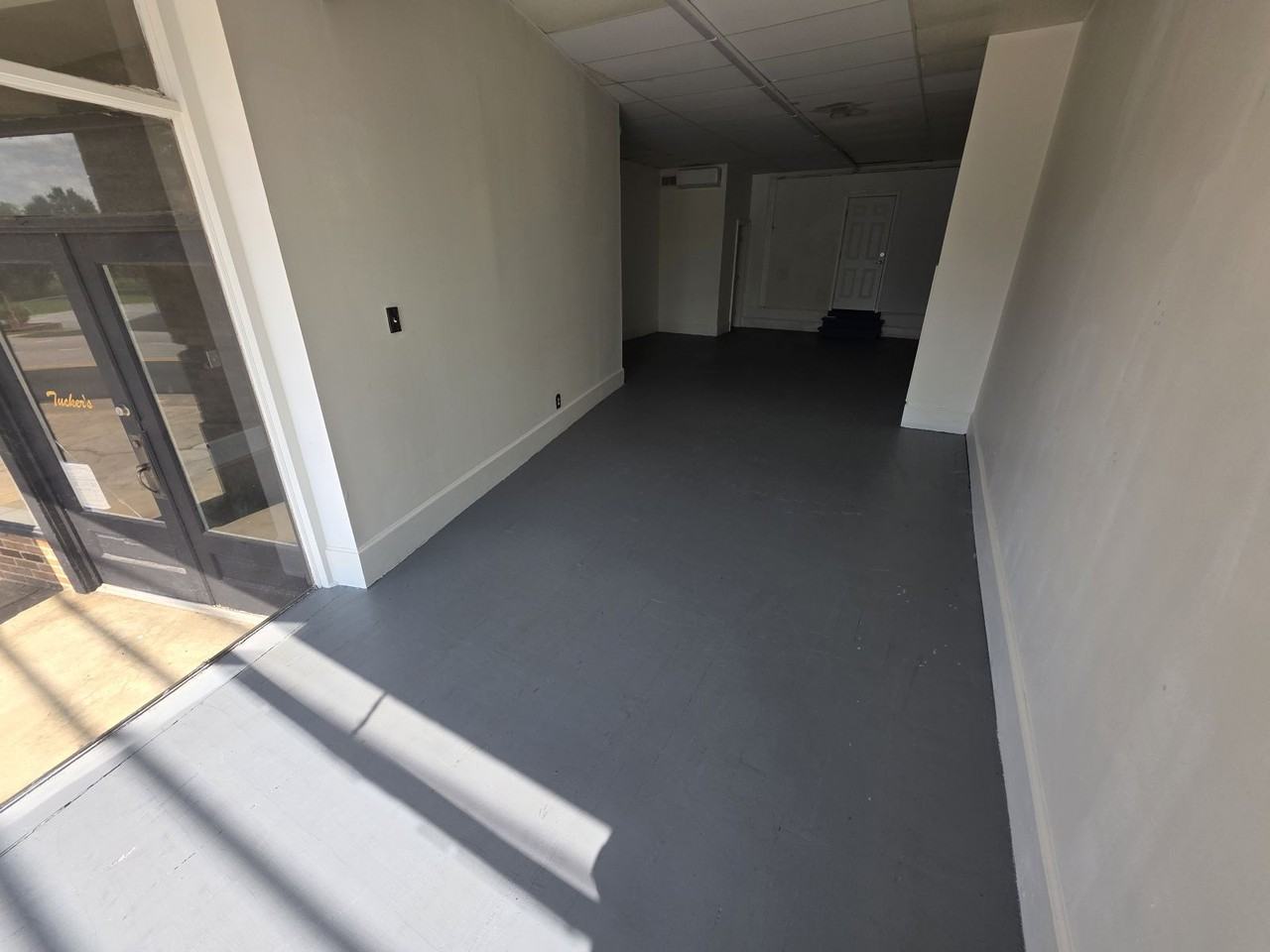 69046 Main St #B - Photo 2 of 12