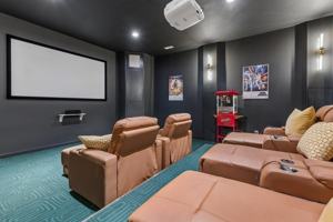 featured image of 1124 E 4th Ave