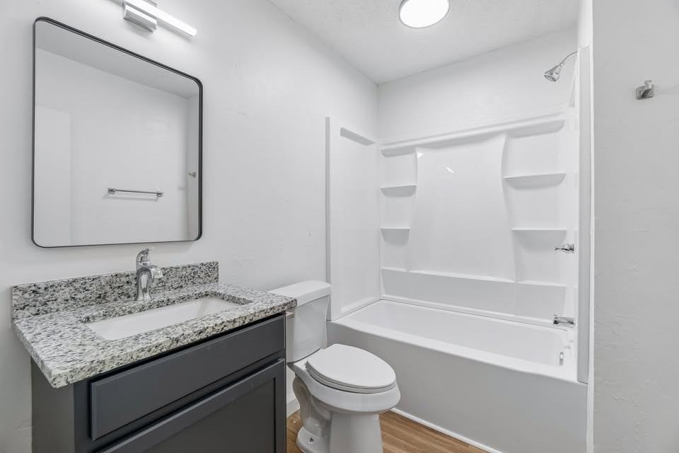 601 N Idaho St #1 - Photo 3 of 20
