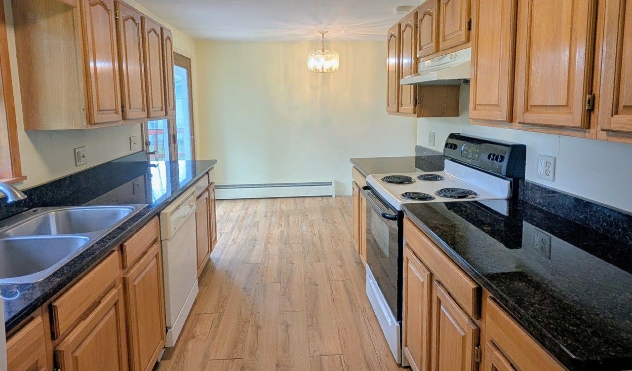 2801 Riverview Dr #1 - Photo 2 of 25