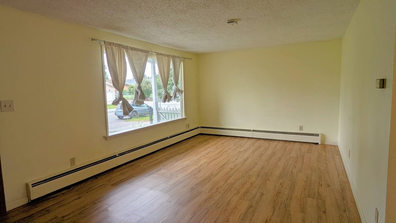 2801 Riverview Dr #1 - Photo 7 of 25