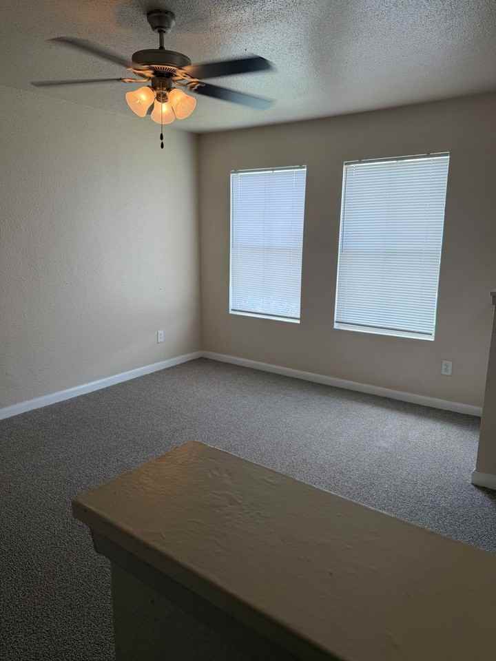 Bellaire Silk Apartments - Photo 6 of 22