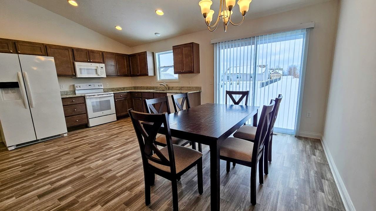 165 Zachary Dr #1 - Photo 6 of 14
